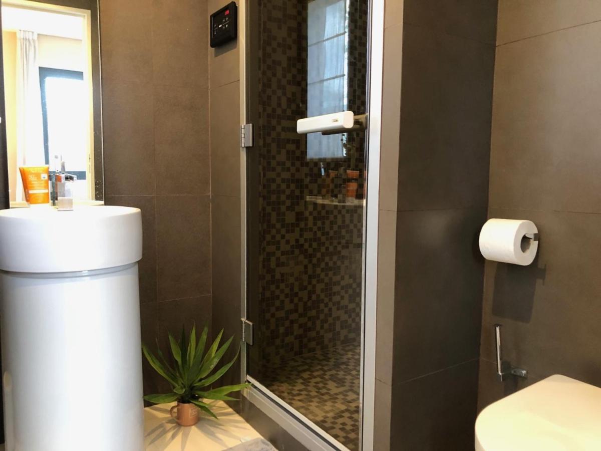 Appartement Montfleury, 2 Terrasses, 2 Chambres , 2 Sdb , Pkg Prive Piscine, 15 Min Walk To Croisette Beach And Palais Des Festivals Cannes Exterior photo